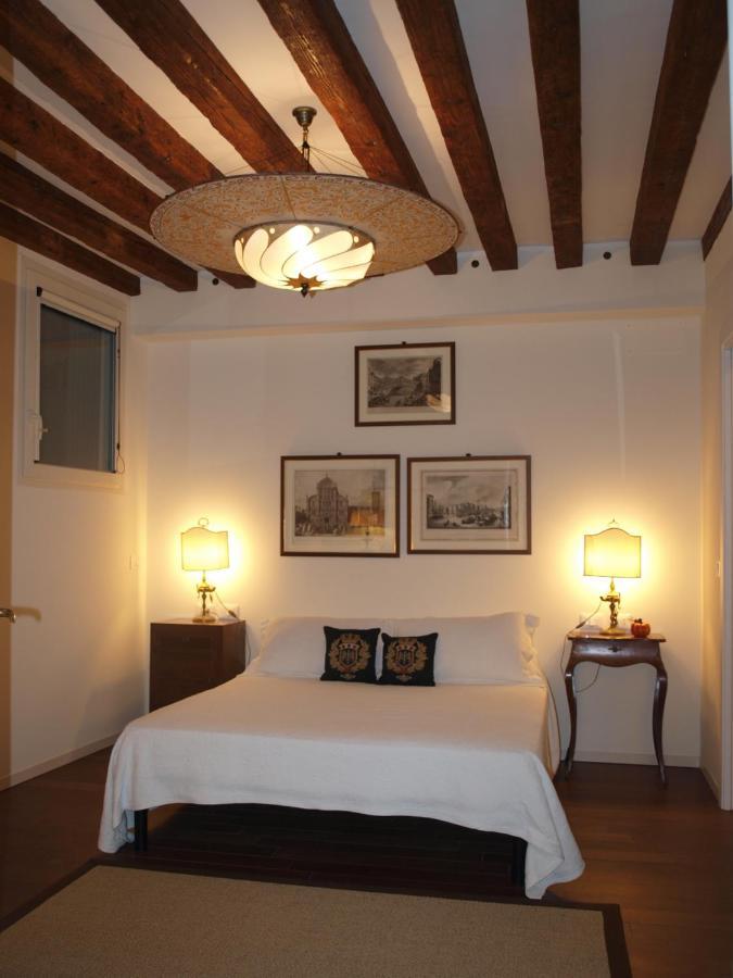 Al Pozzo Dei Scoacamini, 100 M From San Marco, Ground Floor Leilighet Venezia Eksteriør bilde
